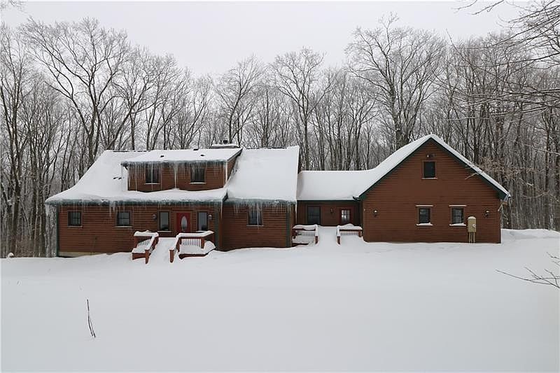 1st image of 425 Wood Fern Dr
