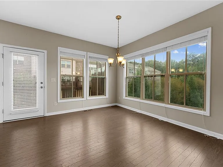 331 Northaven Ave — Photo 16