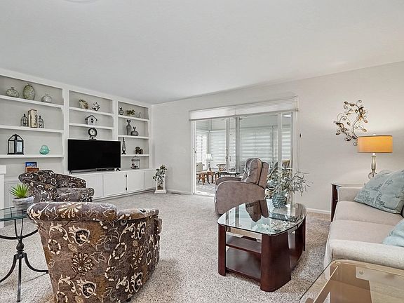 4th image of 4838 Appletree Ln