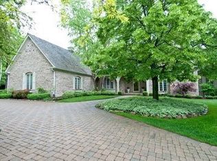 525 Christopher Dr, North Barrington, IL 60010