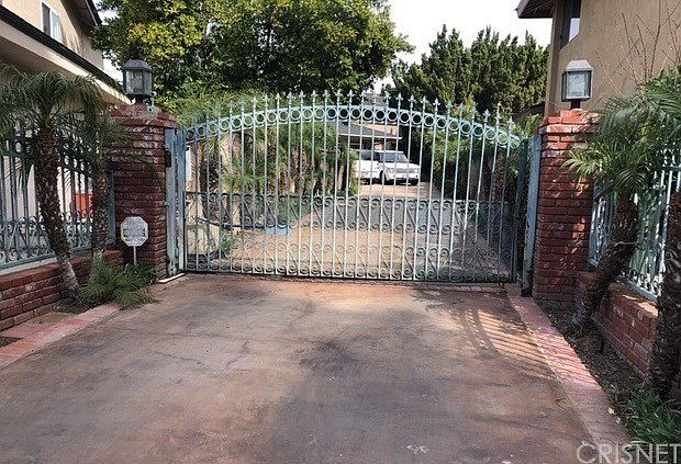 1st image of 9722 Gladbeck Ave