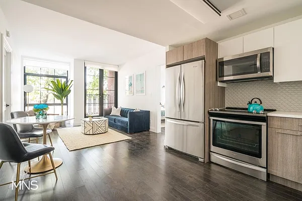 Rented by MNS Marketing | media 8