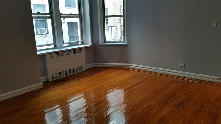 Rented by Lang Realty LLC | media 9