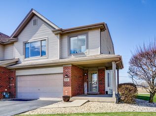 8338 W Chestnut Ct, Frankfort, IL 60423