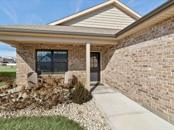 2695 Executive Dr, Troy, OH 45373