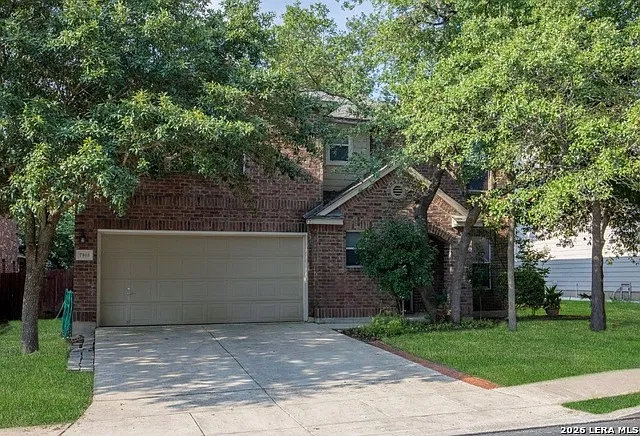 3 bed, 2.5 bath, 2297 sqft, $2,600 — Photo 1