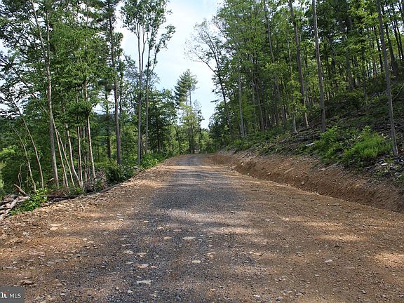 3rd image of Thorne Bottom Rd