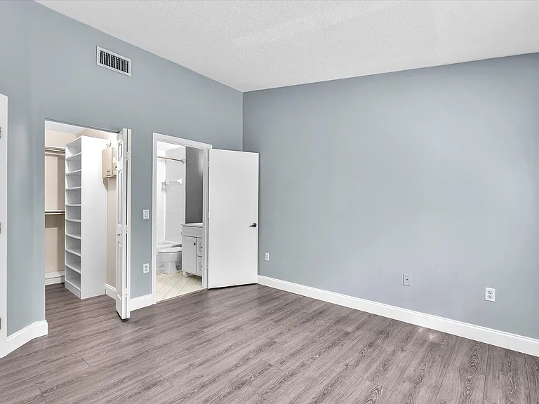 3504 Briar Bay Blvd #204 — Photo 12