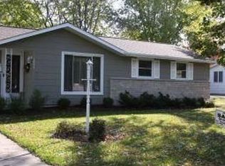 1045 Veronica Ln, De Pere, WI 54115