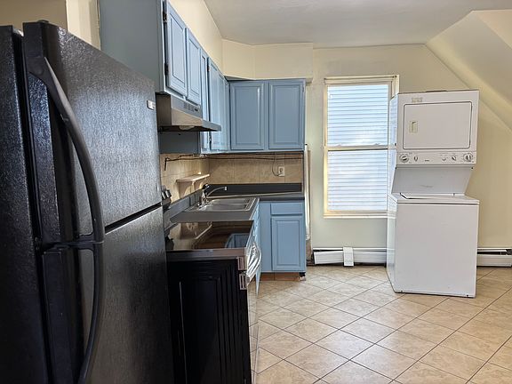 5th image of 688 East St #2