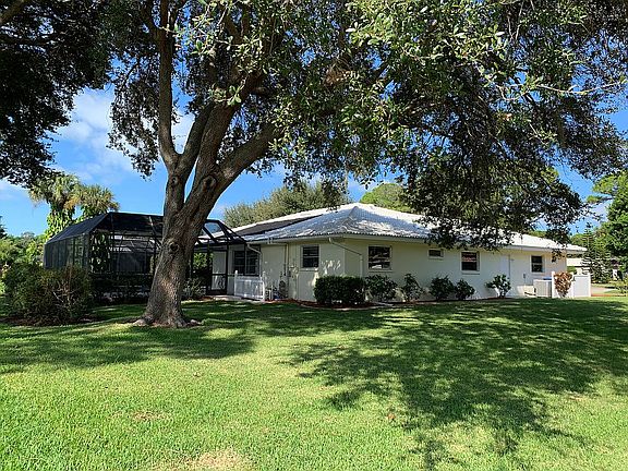 5th image of 105 Degas Dr