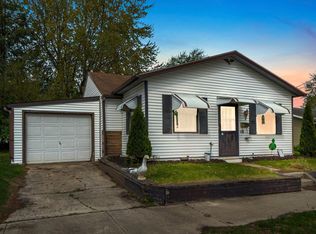 110 Parker Ave, Kendallville, IN