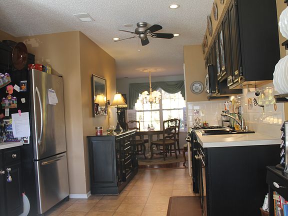 4th image of 905 Gardenia Dr