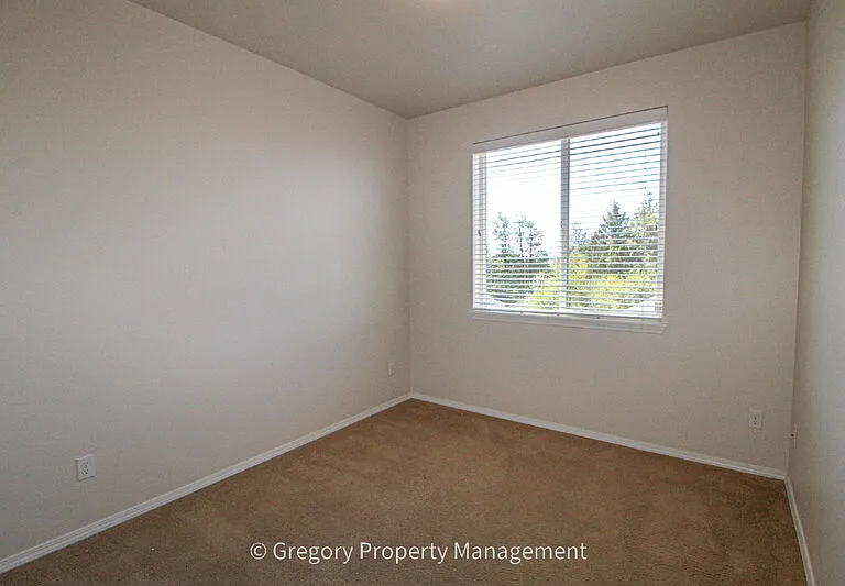 22924 42nd Dr SE — Photo 22