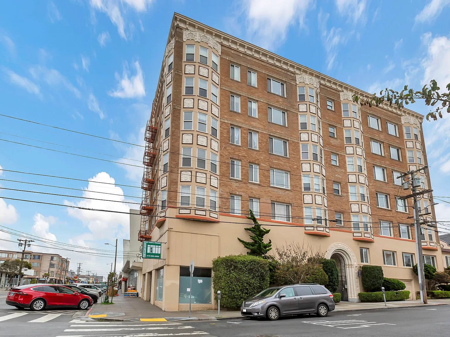 1300 26th Ave APT 604 - Image 3