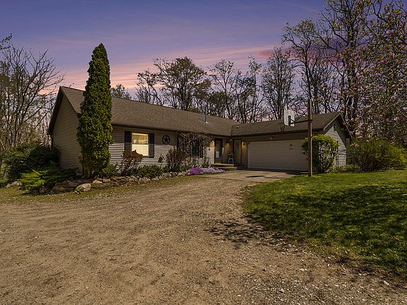 2nd image of 54485 Day Rd