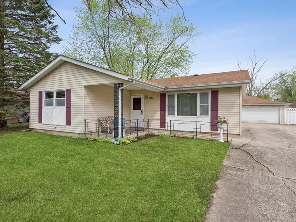 2942 W 76th Ln, Merrillville, IN 46410