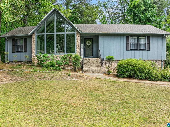 1809 9th St NW, Birmingham, AL 35215