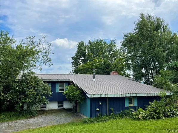4631 South Rd, Cazenovia, NY 13035