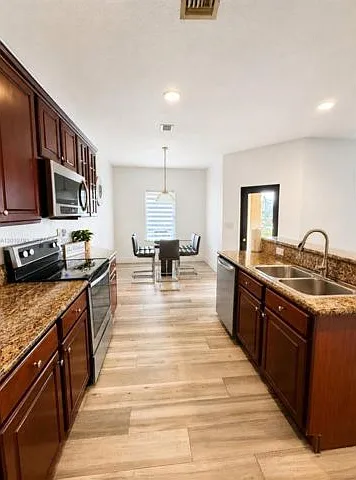 11339 SW 243rd Ter — Photo 13