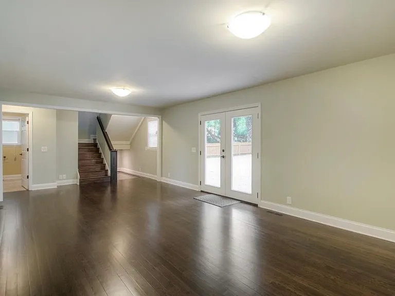 410 Lancaster Ave — Photo 4