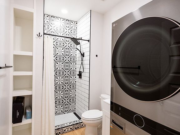 5th image of 1270 W Carlsbad Dr #2