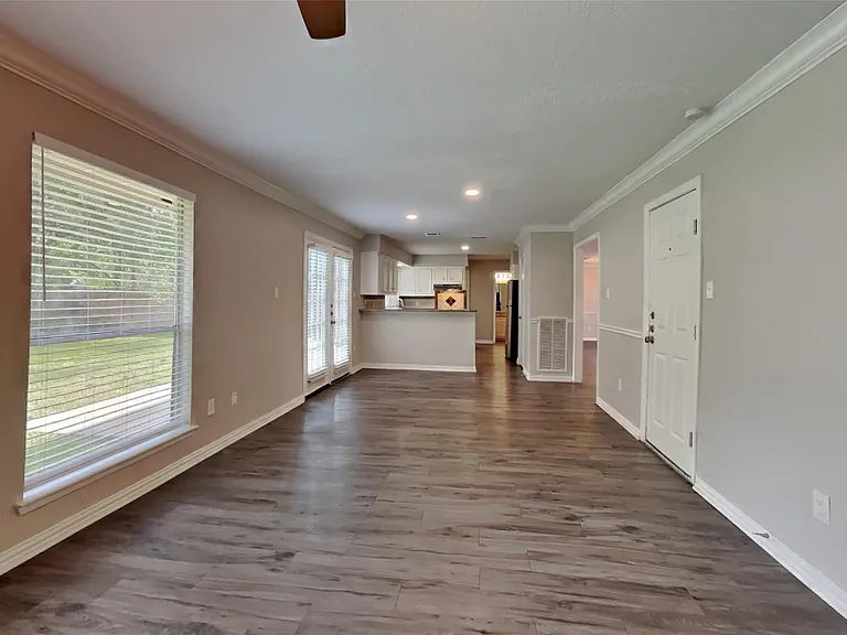15506 Swan Creek Dr — Photo 3