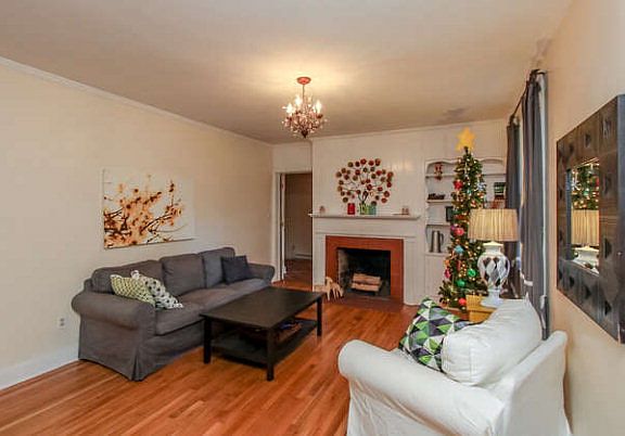 5th image of 3011 Fox Spring Rd