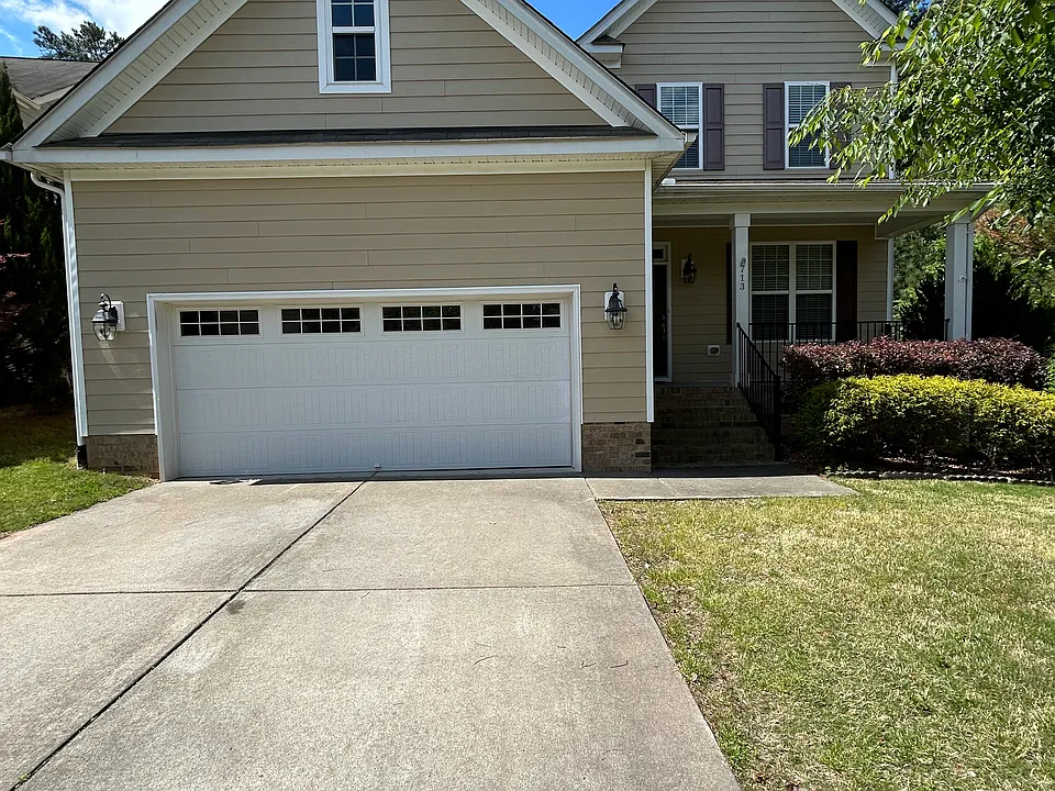 713 Bay Bouquet Ln