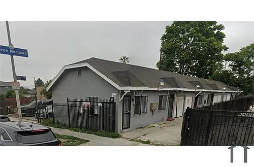 8441 S Main St Photo 1