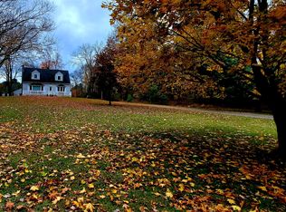 1173 W Mount Garfield Rd, Norton Shores, MI 49441