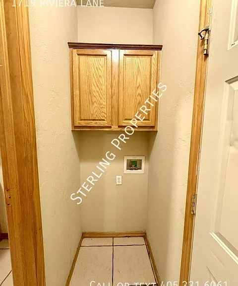 1719 Riviera Ln — Photo 8