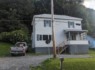 1935 Puritan Rd, Portage, PA 15946