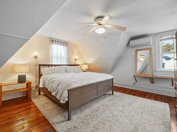 51 Dekoven Court image 24 of 31