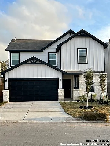 7822 Ponderosa Pne — Photo 1