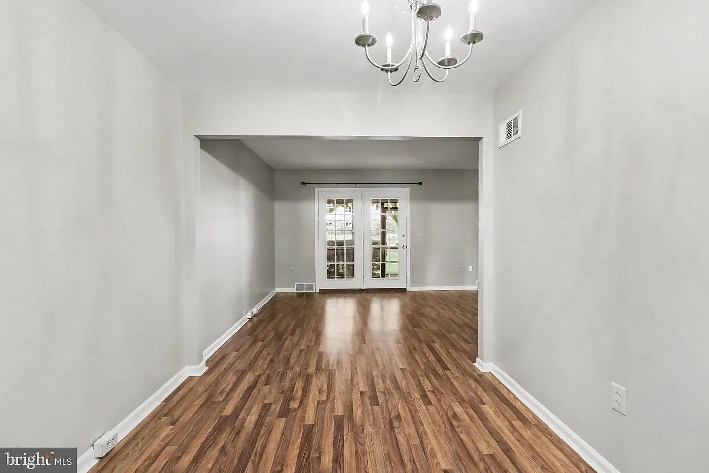 3 bed, 1512 sqft, $1,900 — Photo 4