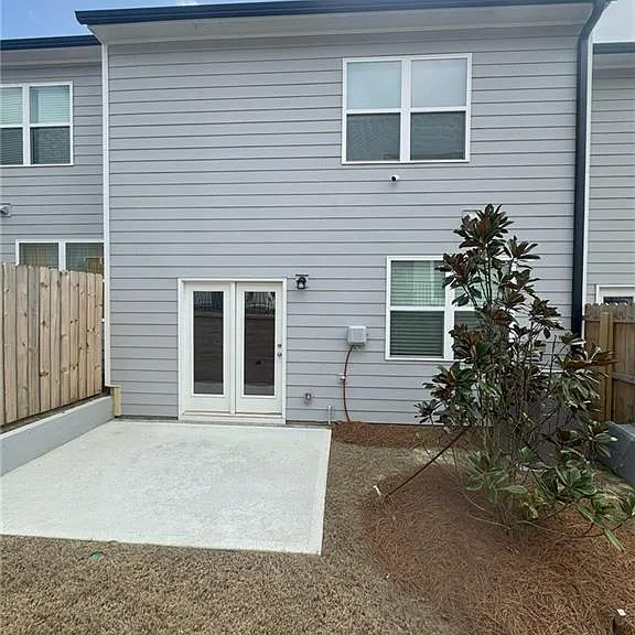 3009 Acacia Cir — Photo 3