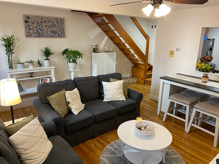 470 E 3rd St #1 — Photo 3