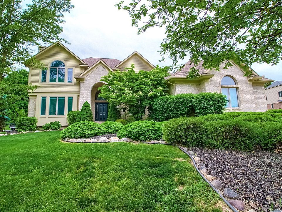 18489 Fox Hollow Ct, Northville, MI 48168 | Zillow