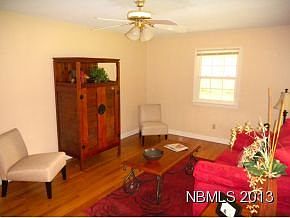 5th image of 410 Bradford Dr
