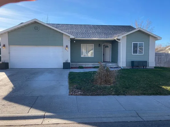 225 Cottonwood Ave, Hansen, ID 83334