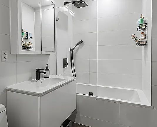 4th image of 241 W 75th St APT 3B