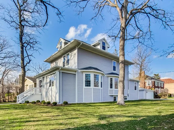 829 Greenwood Ave, Glencoe, IL 60022