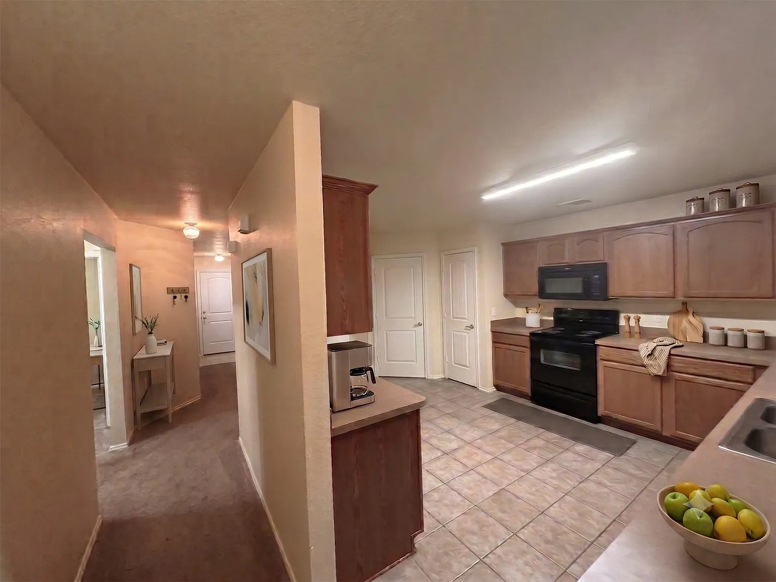 3 bed, 1835 sqft, $1,895 — Photo 4