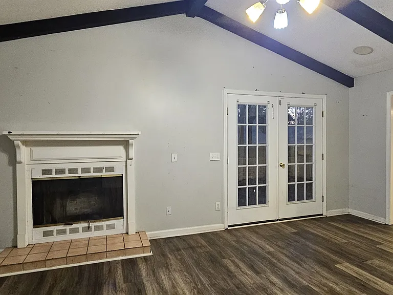 211 Plantation Rd — Photo 61