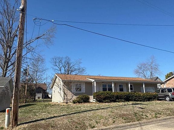 2nd image of 114 Edwards St