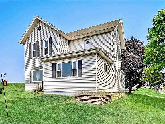 2nd image of W8346 County Road B
