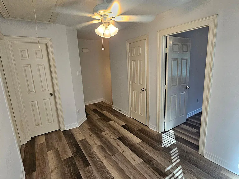 547 Birdsong Dr — Photo 17
