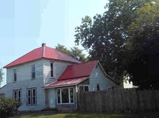 101 Holmes Ave, Rossville, IL 60963