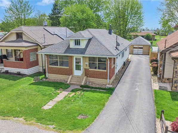 2729 20th Street Ext, Beaver Falls, PA 15010